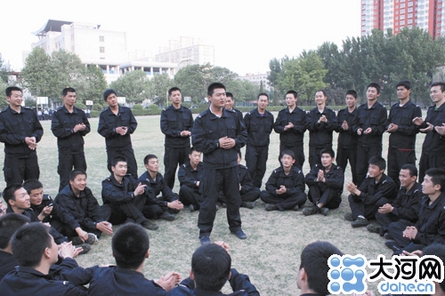 在河南警察学院上学时期的吕凯