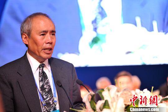 吴健雄之子袁纬承在纪念大会上致辞。　蒋振江　摄