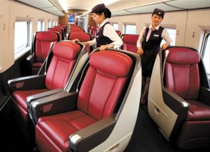 高铁商务座在什么车厢图片