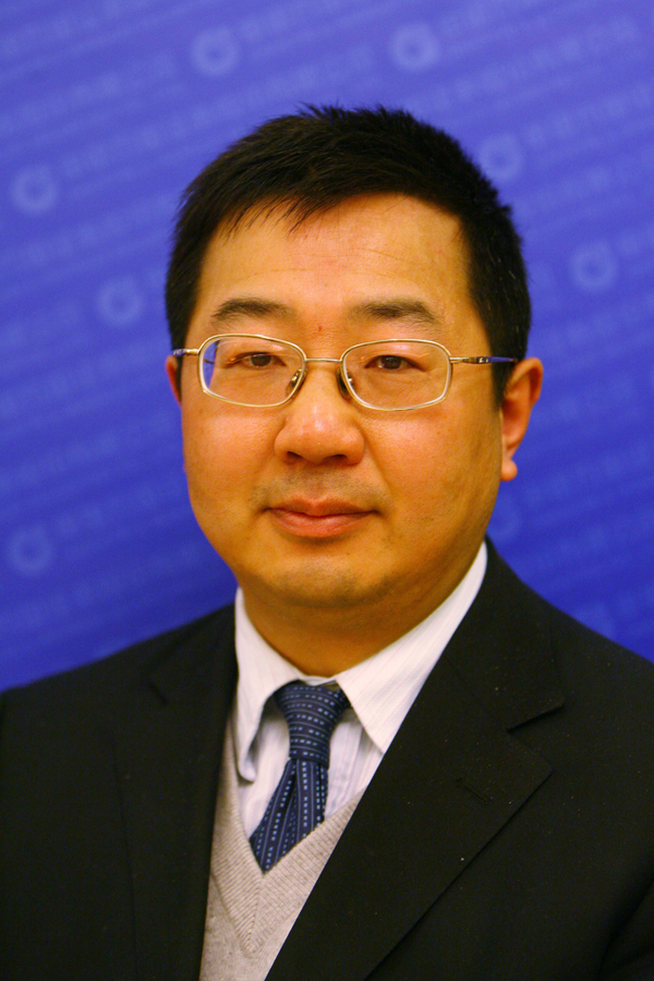 IPO新政试水3支中小板新股登陆 桂浩明:遏制炒