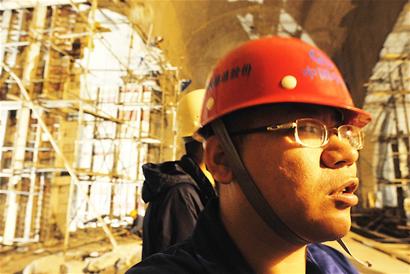 1997经济危机发起者_警惕 历史上经济危机的前兆是什么(2)