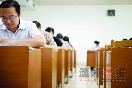 对优秀年轻干部,可以越级提拔