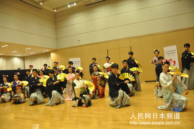 \日本舞蹈和太鼓\表演在京举行