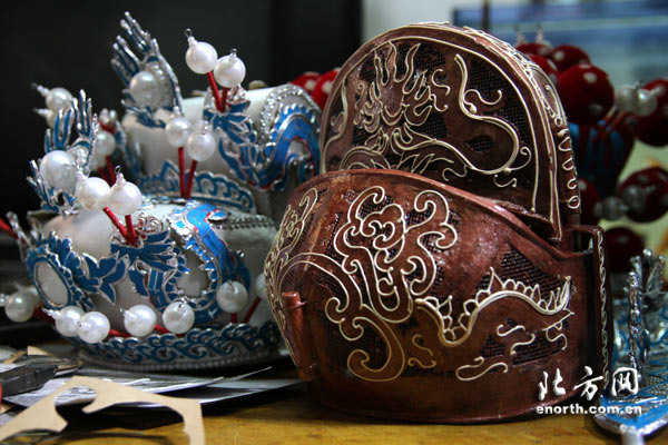 漂亮的戏曲盔头