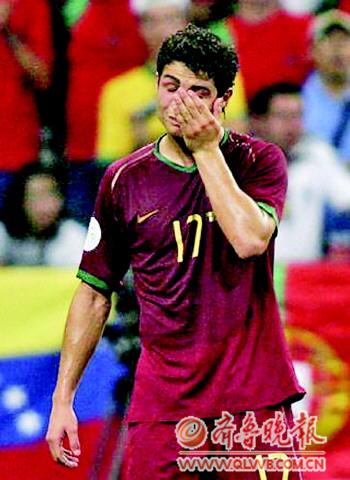 2006年德国世界杯半决赛,葡萄牙0:1不敌法国,