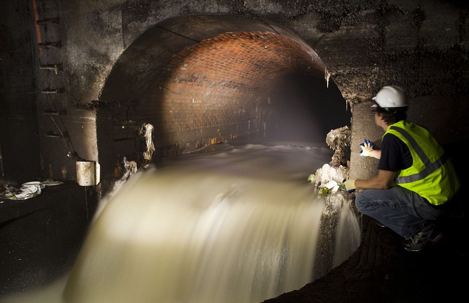 美国摄影师探索城市另一面拍摄地下管道别样景观