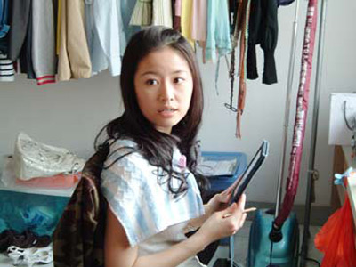 女星后台化妆照