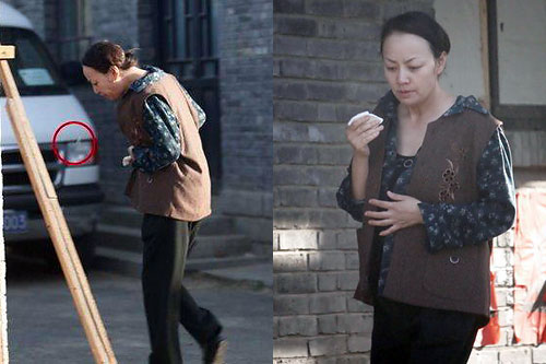  杨幂 候机踩座椅引网友炮轰 明星在公开场合的