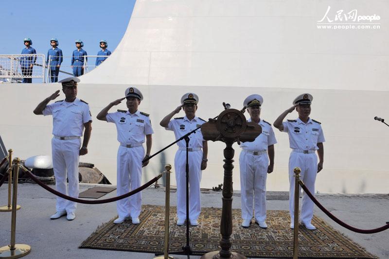 出席欢迎仪式的中保海军主要军官。