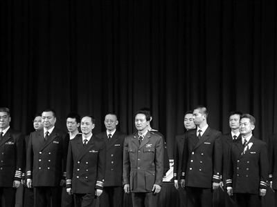 冯远征对话吴刚 我已回想不起你出丑的样子