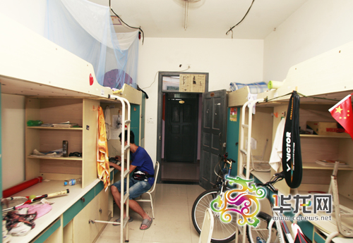 厦门大学<em>嘉庚学院宿舍</em>可分早睡晚睡 如此管理