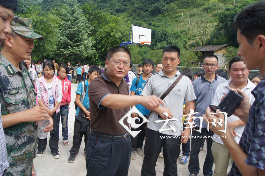 9个乡镇受灾 经济损失7亿余元;; 彝良地震波及大关县(高清图); 县委