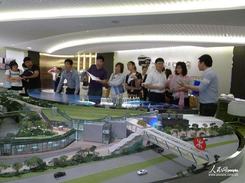 组图:记者实拍体验香港新楼盘促销