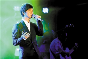 李健助阵鹏城歌飞扬 新生代音乐人上榜