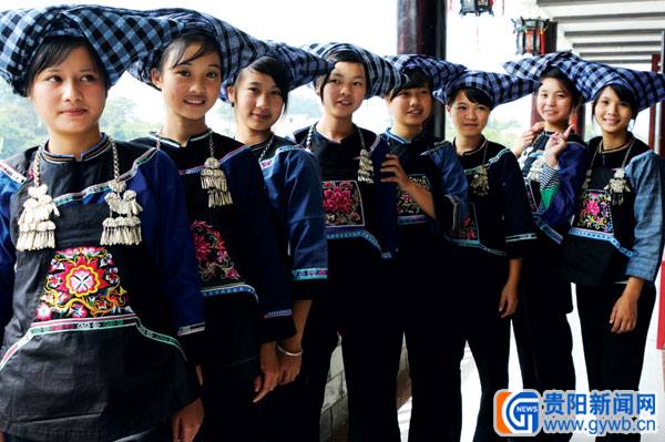 贵州布依族<em>少女歌声</em>获称为真正的中国好声音
