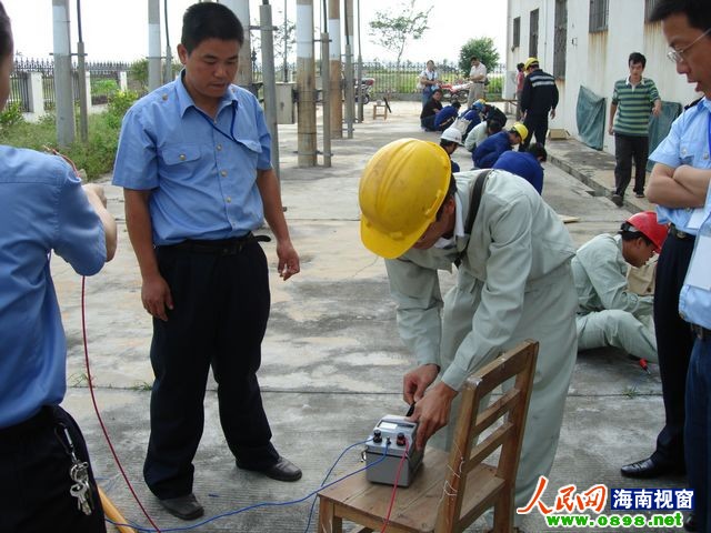 记者走基层:一名铁路水电工程师的三个 零