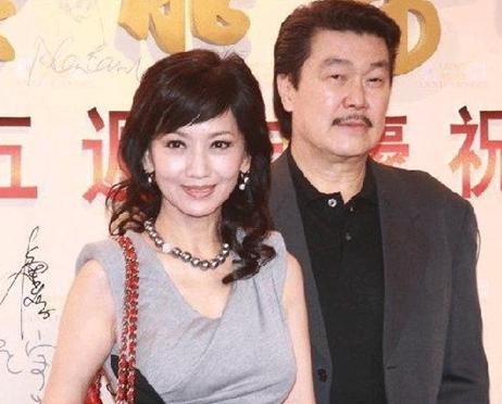 李小璐诞下九斤多<em>女儿</em> 传<em>赵雅芝</em>因负面新闻失