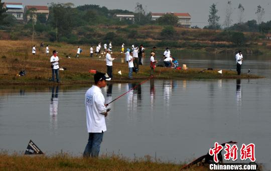 中国首个官方主办路亚钓鱼大赛武汉举行