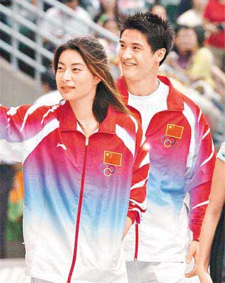 郭晶晶霍启刚婚纱照 曝和田亮的亲密私照