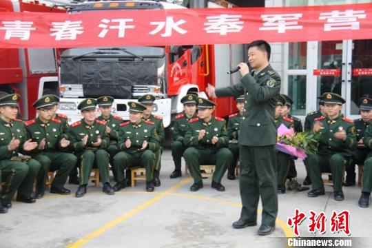 新疆老兵照片 3da771a73cc86af8e2a3a1abfcd3389c.jpg