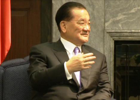 连战女儿 找代孕 产下3女 近日返台与家人团聚_