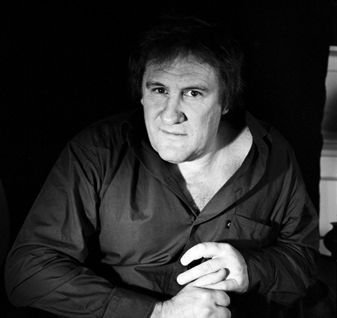 法国国宝级演员为逃富人税移居比利时