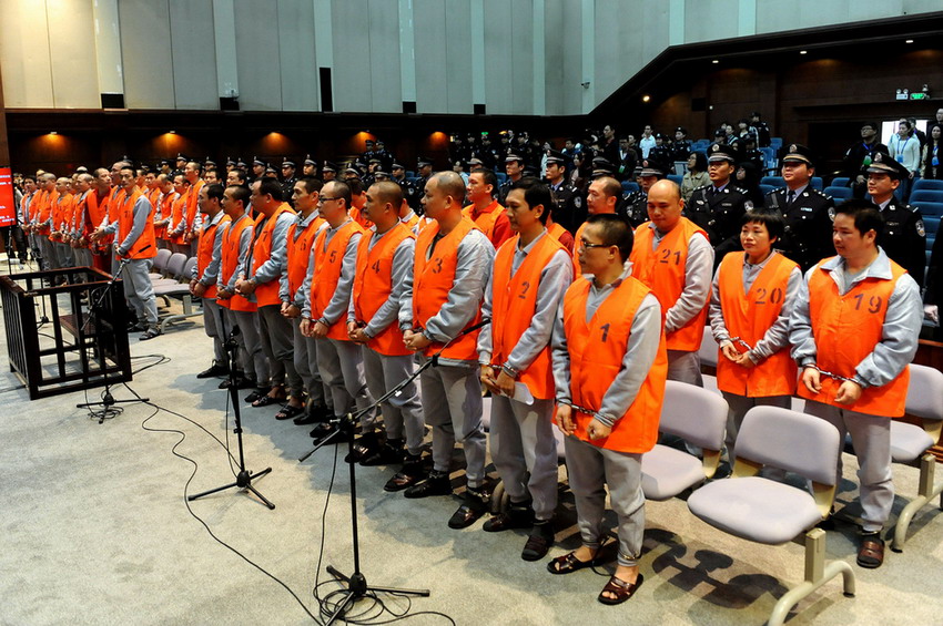 深圳最大黑社会沙井新义安案 龙哥被判无期罚