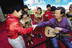 怎么才能上春晚表演 352678d3a2b1316d489a3a8f895a847b.jpg