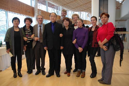 【记者即时播报】女儿 管笑笑 接受记者专访:闻