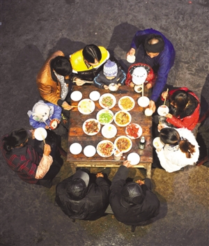 深圳龙岗区还有农家饭庄提供的年夜饭