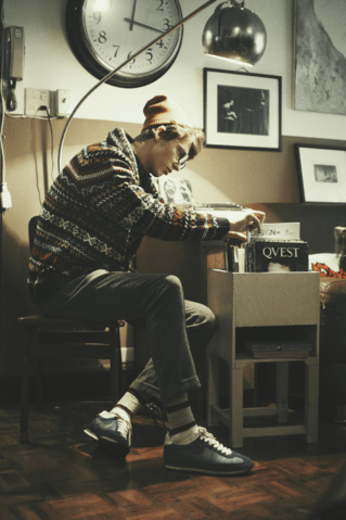 英伦型男单品:<em>花样粗毛衣</em> 绚烂淘气(图)_资讯频