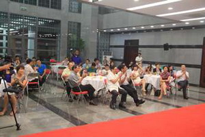 驻苏里南使馆举行庆祝华人移民苏里南160周年