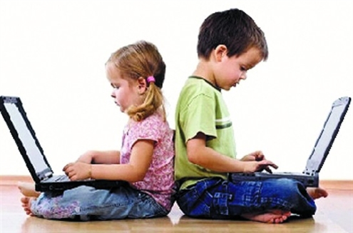家长贴通缉令禁止孩子上网