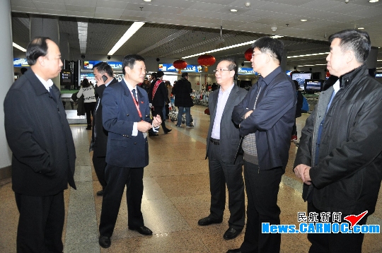 东航北京分公司领导春节前夕慰问基层各单位