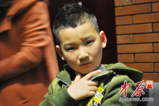 今日二月二龙抬头 郑州理发店小顾客最多(