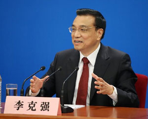今日两会人物: 李克强答记者问 被网民盛赞_资讯
