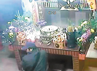 神明指示"小偷会来 警方埋伏果然抓到人