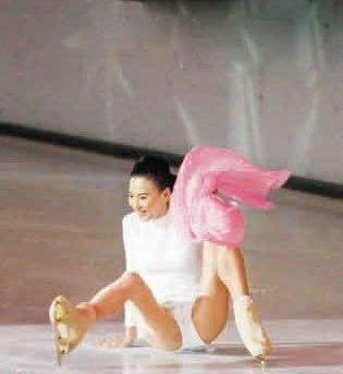 张柏芝玩跳水+娱乐女星运动情缘