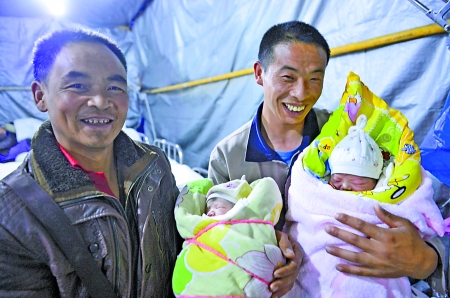 灾区学生当志愿者:我们懂得感恩_资讯频道_凤