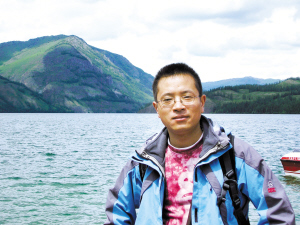 胡玉涛:痴心一片终不悔,只为桃李竞相开