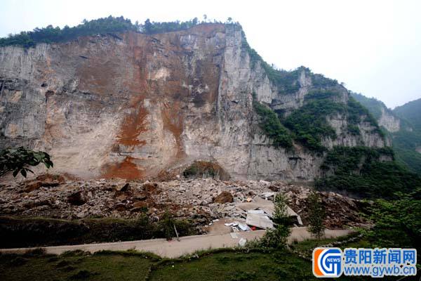 凯里江口峭壁200米峡谷简图片笔画棕熊崩塌1(图)图片