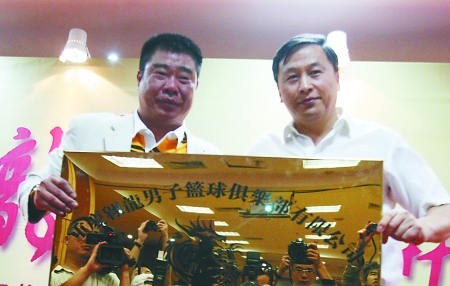 重庆翱龙男篮昨日成立 CBA离重庆不远了?