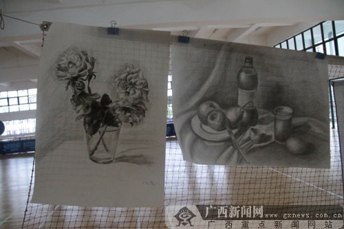 广西区直学校校园文化艺术节书画比赛举行(组