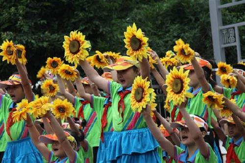 天台岗小学花园校区举办第三届彩墨文化节