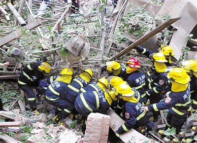 南京理工实验室拆迁爆炸1人亡 施工方被指无资质