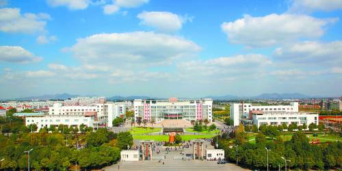 打造全国农业高职领军院校