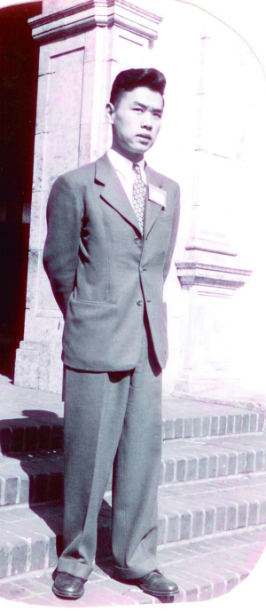 1945年美国经济_1945年西南联大经济系商学系教授会同仁摄影-北京大学经济学院(3)