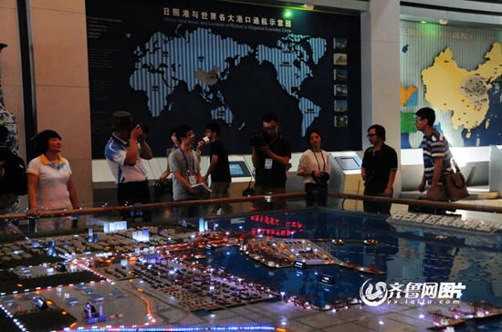 跨越发展不忘环保建设 日照港巨资打造无尘港