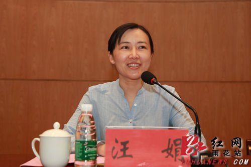 长沙雨花区举行专业人才引进签约仪式