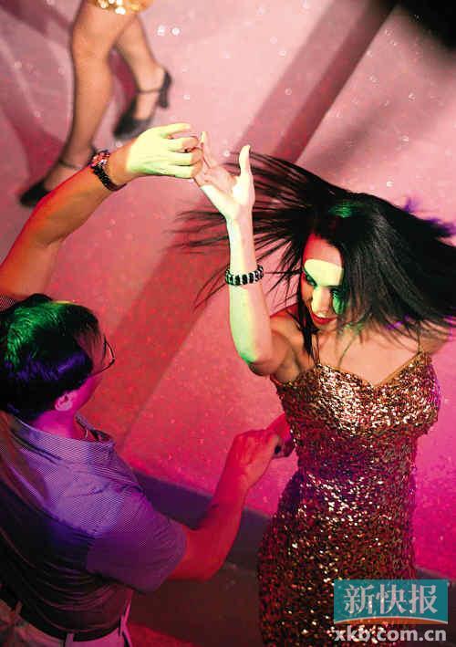 广州亚太国际俱乐部举办周年庆典